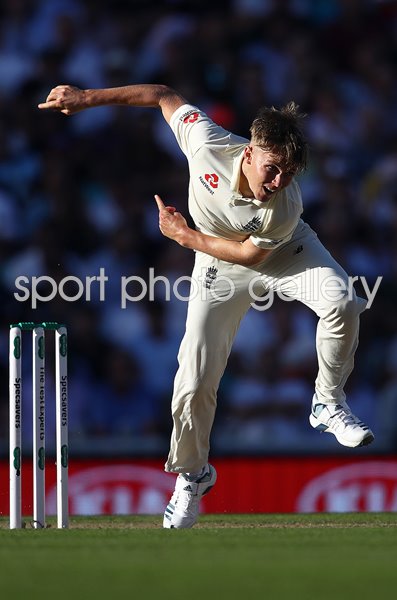 Sam Curran England bowls v Australia Oval Ashes 2019