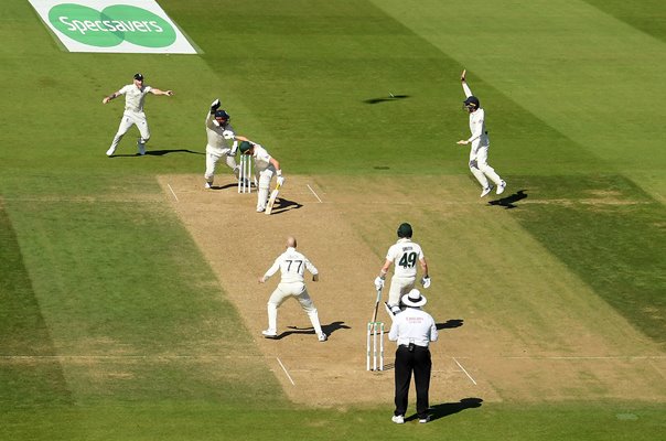 Jack Leach dismisses Marnus Labuschagne Australia Oval Ashes 2019