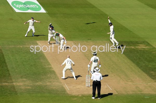 Jack Leach dismisses Marnus Labuschagne Australia Oval Ashes 2019