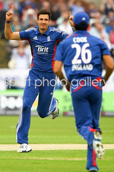 Steven Finn England v Australia 2012