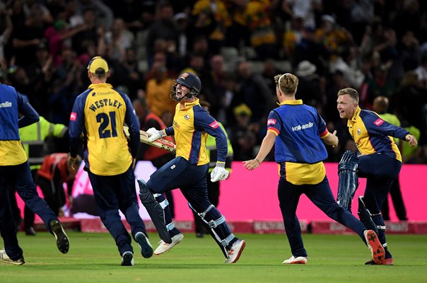 Simon Harmer Essex Eagles winning moment T20 Blast Final 2019