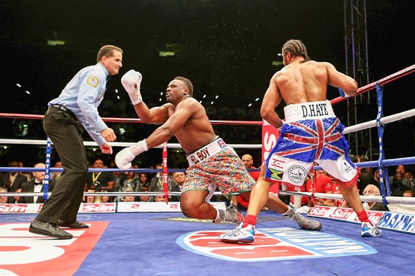 David Haye knocks down Dereck Chisora 2012