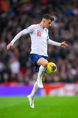 Mason Mount England v Montenegro Euro Qualifier Wembley 2019