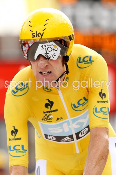 Bradley Wiggins wins Time Trial to seal tour win