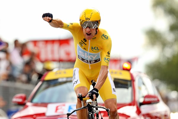 Bradley Wiggins wins Stage 19 Time Trial 