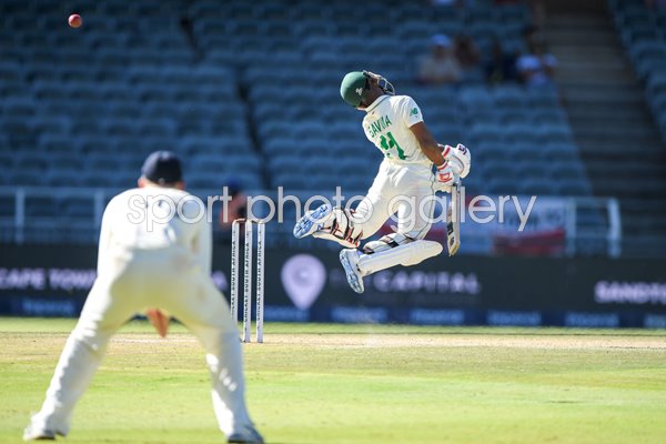 Temba Bavuma South Africa v Stuart Broad England 4th Test 2020