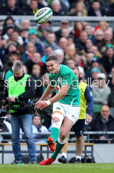 Jonny Sexton Ireland kick v Wales Dublin 6 Nations 2020