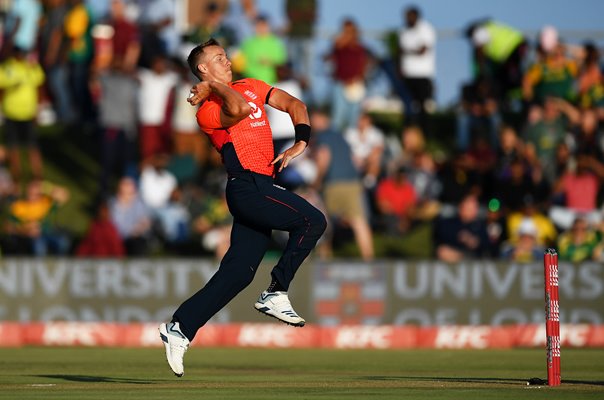 Tom Curran England bowls v South Africa T20 Centurion 2020