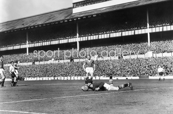 Harry Gregg Manchester United Goalkeeper Save 1958