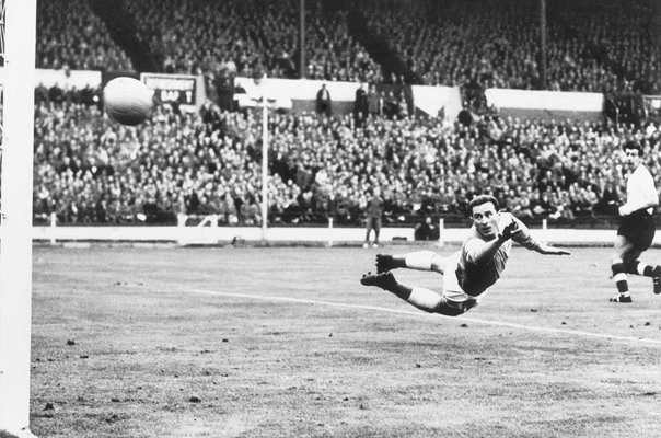 Harry Gregg Ireland Save v England Wembley 1959