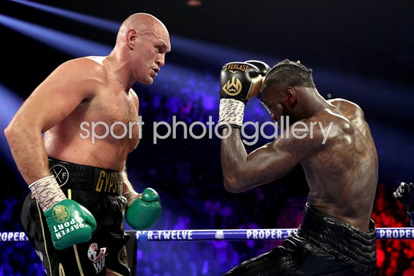 Tyson Fury dominates Heavyweight Fight v Deontay Wilder Las Vegas 2020