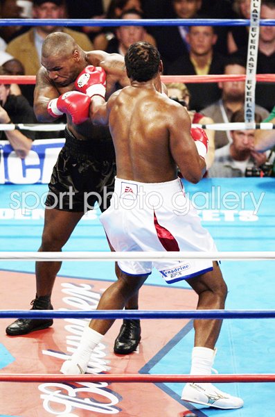 Lennox Lewis dominates Mike Tyson World Heavyweight Fight 2002