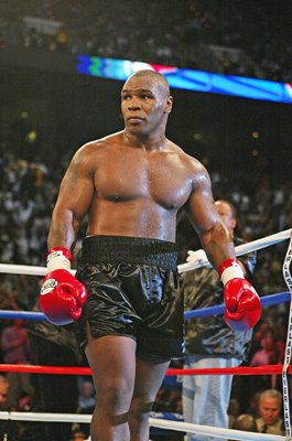 Mike Tyson Heavyweight Title Fight v Lennox Lewis Memphis 2002