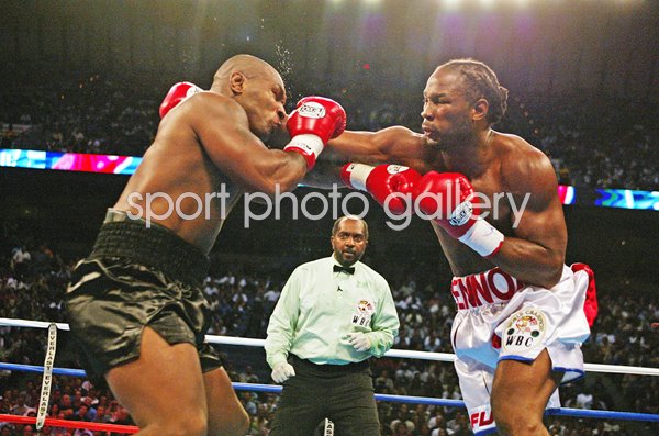 Lennox Lewis v Mike Tyson Heavyweight Title Fight Memphis 2002
