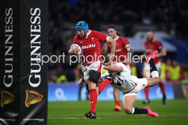 Justin Tipuric Wales scores try v England Twickenham 6 Nations 2020