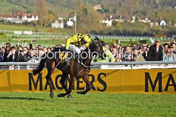 Paul Townend & Al Boum Photo win Cheltenham Gold Cup 2020