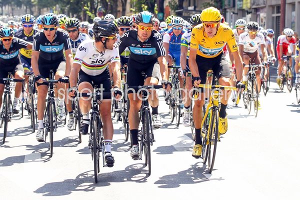 Sky stars Wiggins, Eisel and Cavendish Paris 2012