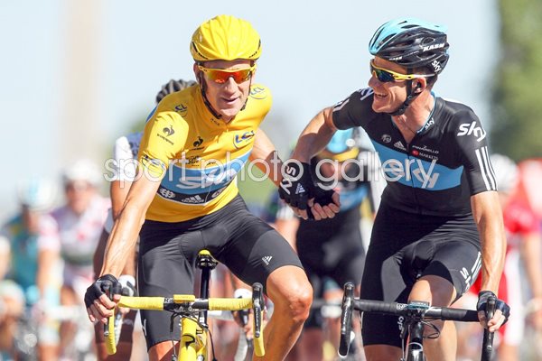 Bradley Wiggins finishes 2012 Tour in Yellow