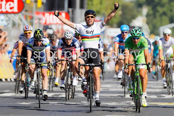 Mark Cavendish wins 4th straight Paris stage