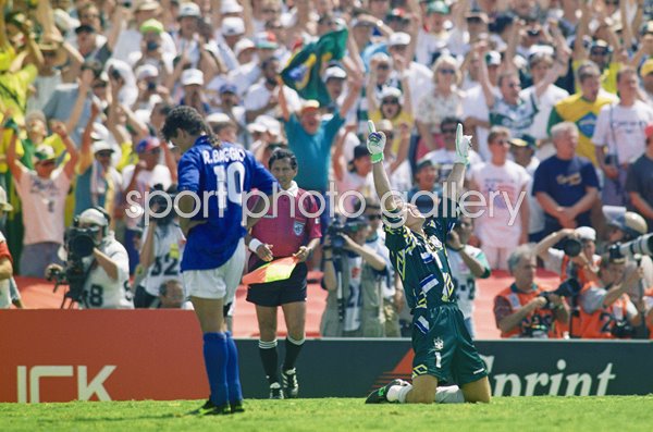 Brazil goalkeeper Taffarel & Roberto Baggio World Cup Final 1994
