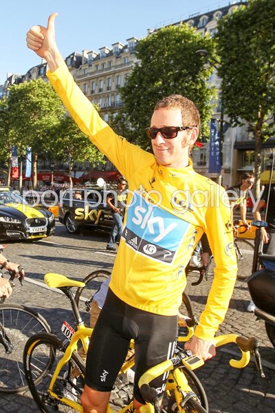 Bradley Wiggins Champs-Elysees 2012