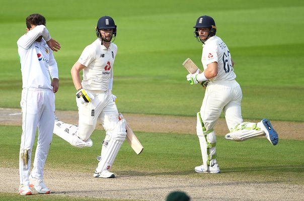 Jos Buttler & Chris Woakes England heroes v Pakistan Manchester 2020