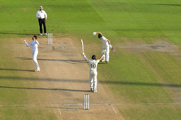 Chris Woakes England Winning Moment v Pakistan Old Trafford 2020