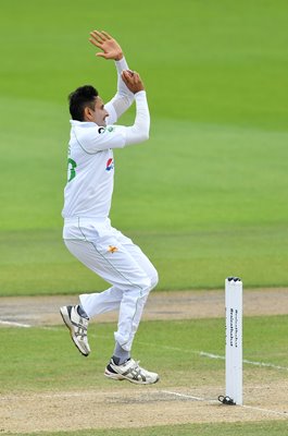 Mohammad Abbas Pakistan bowls v England Old Trafford 2020