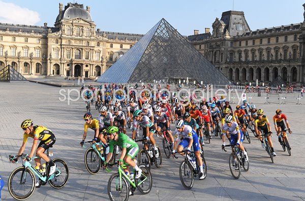 Sam Bennett Ireland in Peloton Louvre Paris Tour de France ...
