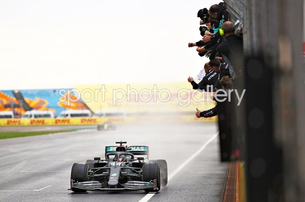 Lewis Hamilton & Mercedes celebrate World F1 Title 2020