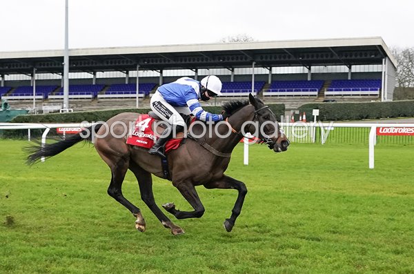 Bryony Frost riding Frodon win King George Kempton Races 2020
