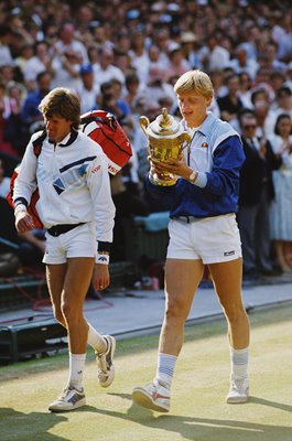 Boris Becker Wimbledon Champion v Kevin Curren 1985