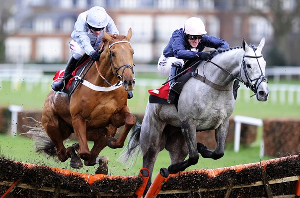 Tony McCoy riding Tominator win at Sandown Races 2013