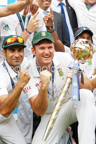 Graeme Smith captains South Africa to #1