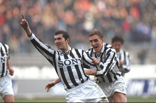 Zinedane Zidane Juventus v Bologna Serie A 1996