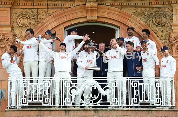Essex celebrate Bob Willis Trophy Final win Lord's 2020