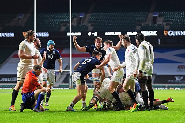 Duhan van der Merwe Scotland scores v England Twickenham 2021