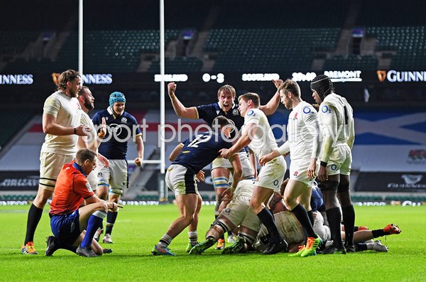 Duhan van der Merwe Scotland scores v England Twickenham 2021