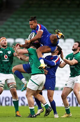 Teddy Thomas France Catch v Ireland Dublin 6 Nations 2021  