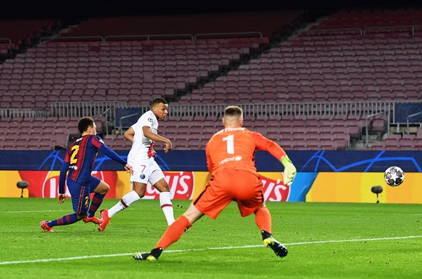 Kylian Mbappe PSG scores v Barcelona Camp Nou Champions League 2021