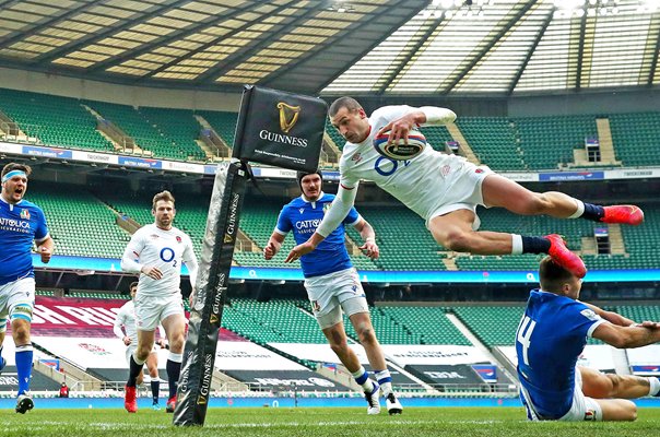 Jonny May England Flying Score v Italy 6 Nations Twickenham 2021