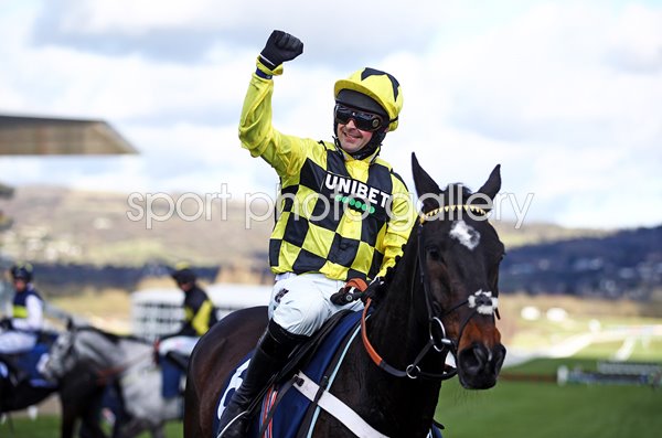 Nico de Boinville wins Arkle Challenge Trophy Cheltenham 2021