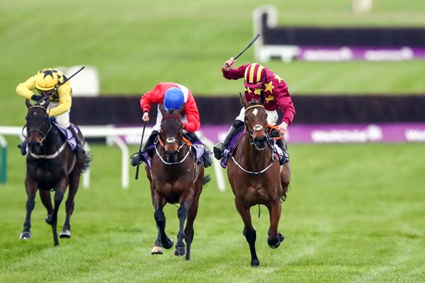 Minella Indo ridden by Jack Kennedy win Gold Cup Cheltenham 2021