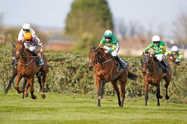 Rachael Blackmore & Minella Times run in Grand National Aintree 2021