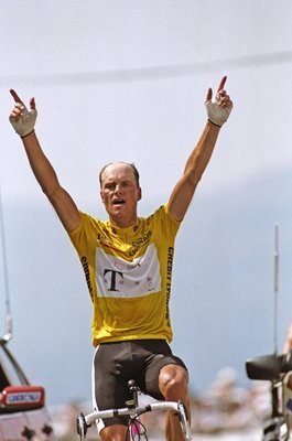 Bjarne Riis of Denmark wins