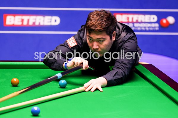 Yan Bingtao China World Snooker Championship Sheffield 2021