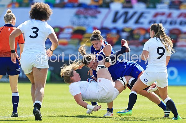 Rose Bernadou France tackles Poppy Cleall Women's Six Nations 2021