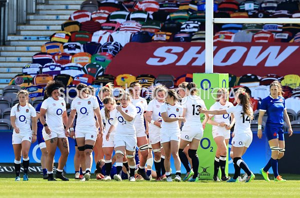 England celebrate Poppy Cleall try v France Women's Six Nations 2021