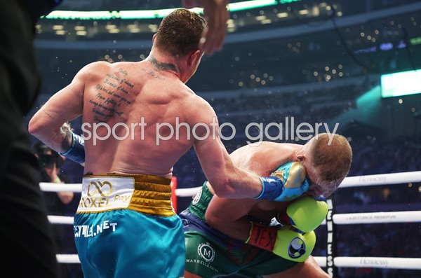 Canelo Alvarez v Billy Joe Saunders Arlington Texas 2021