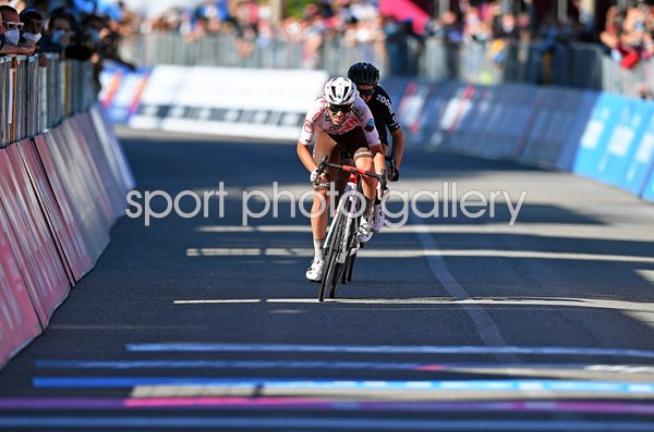 Andrea Vendrame Italy sprint Stage 12 Giro d'Italia 2021